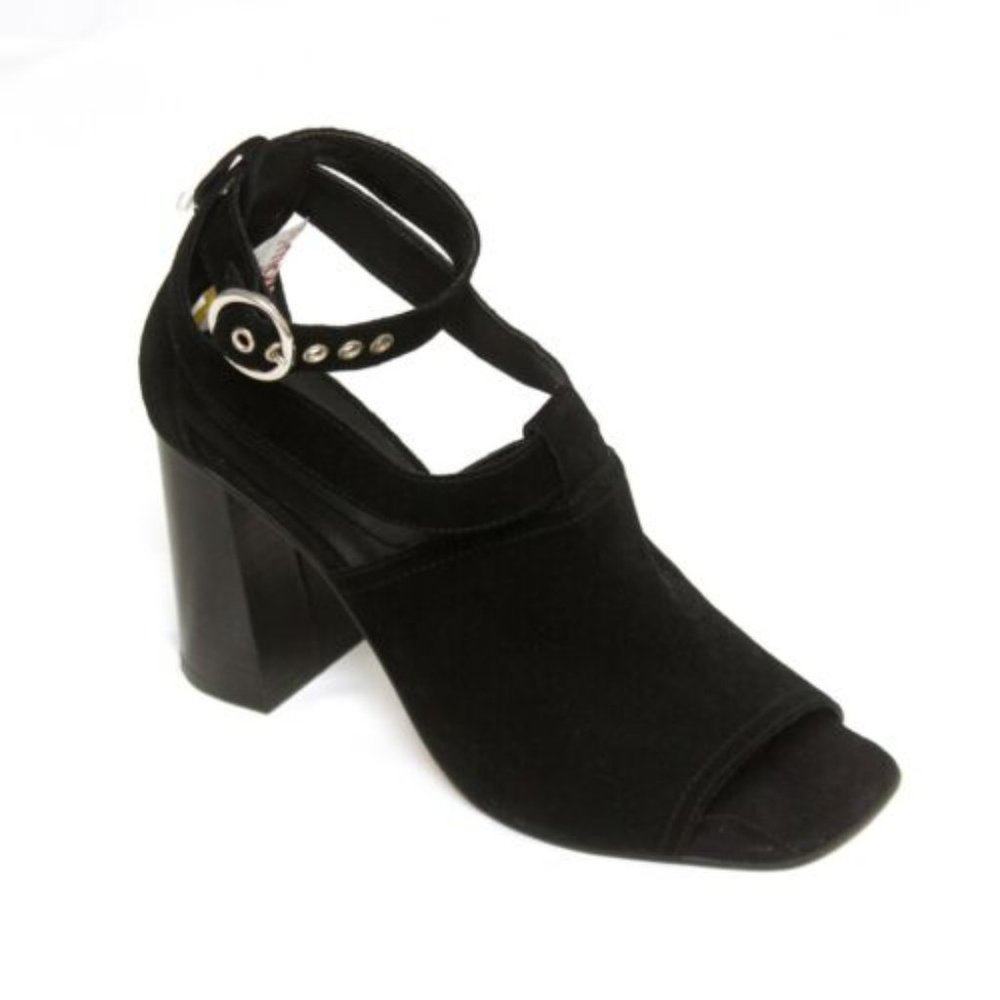 Never worn Christian DI Riccio heels sandals suede Black US women size 8.5